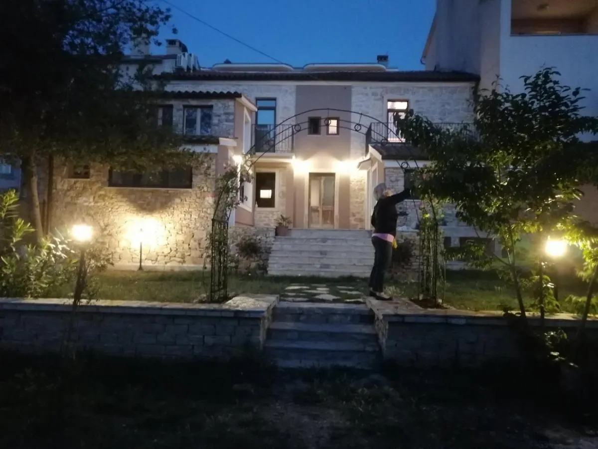 Apartments Sena 풀라 0*,