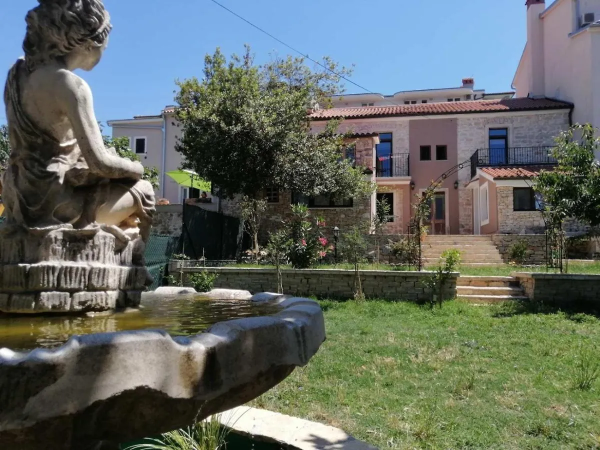 Apartments Sena Pula