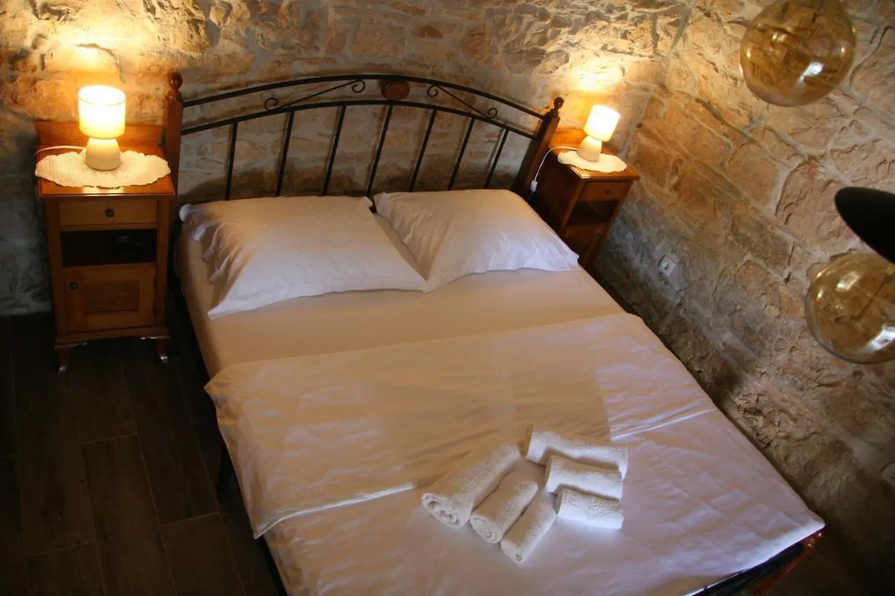 Apartments Sena Pula