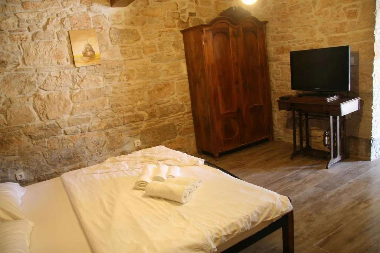 Apartments Sena Pula