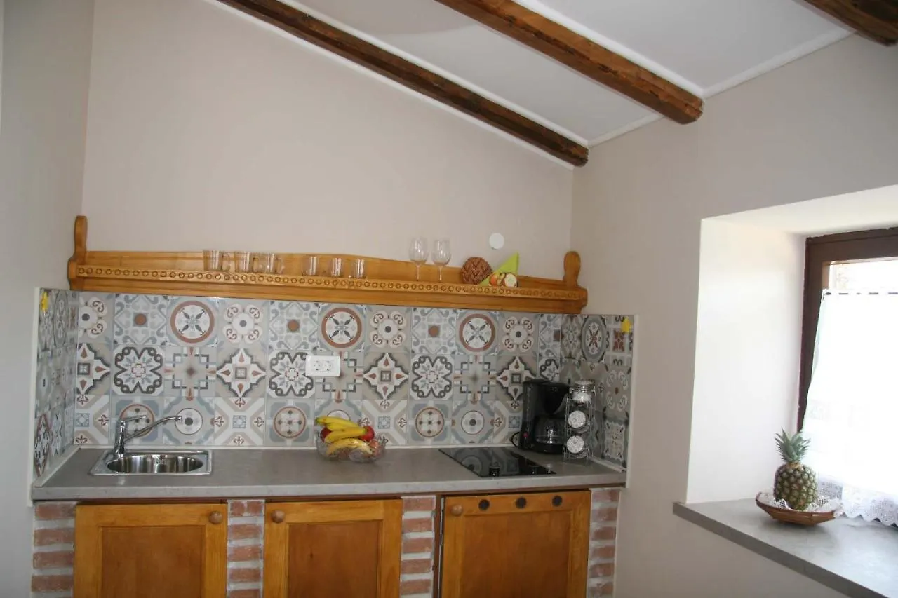 Apartments Sena Pula