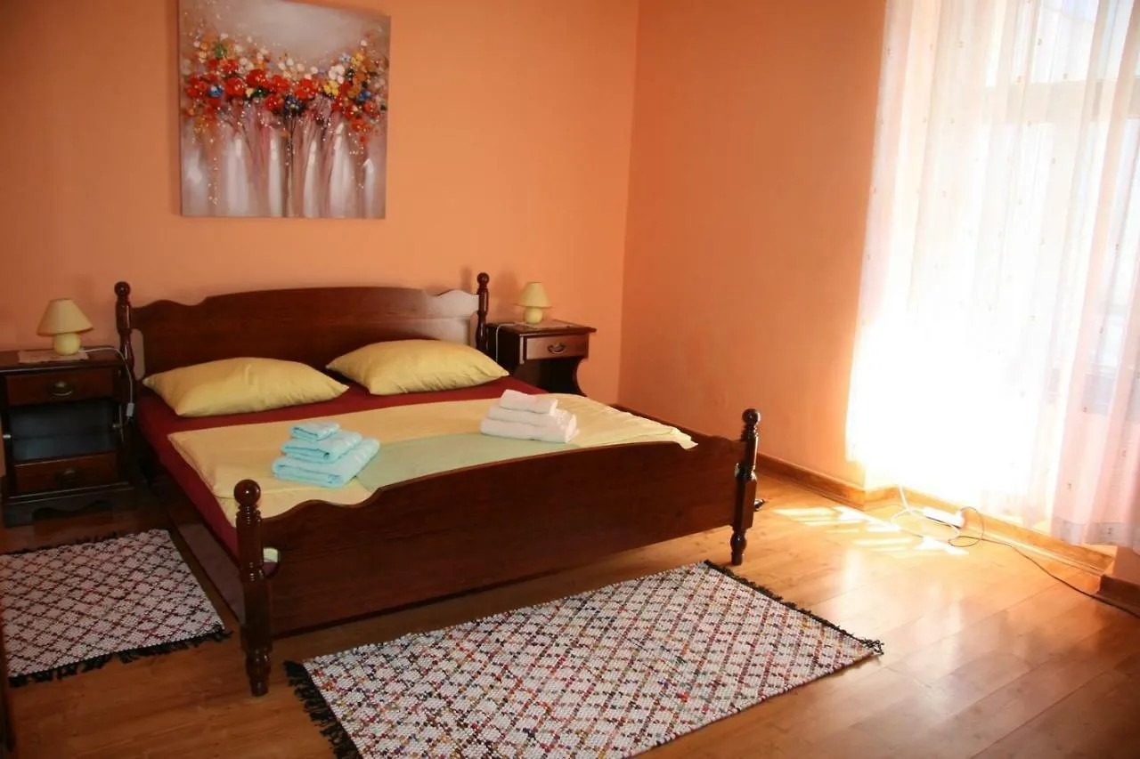 Apartments Sena Pula