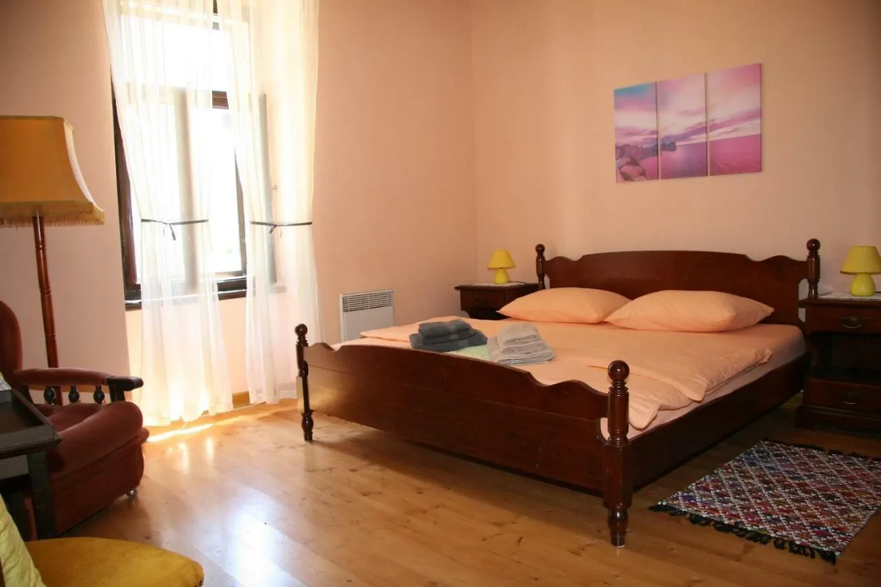 Apartments Sena Pula Kroatië