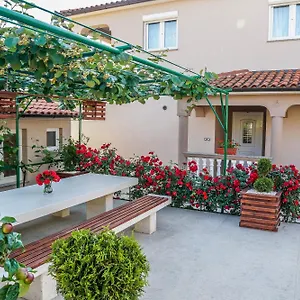 Suncica Apartment