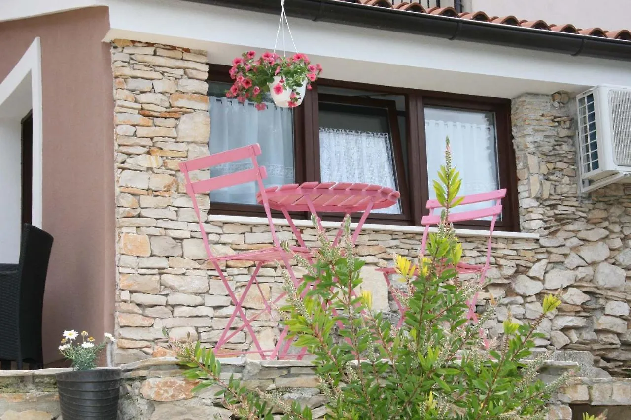 Apartments Sena Pula