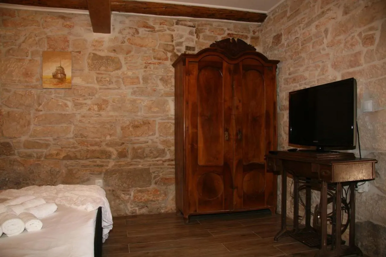 Apartments Sena Pula