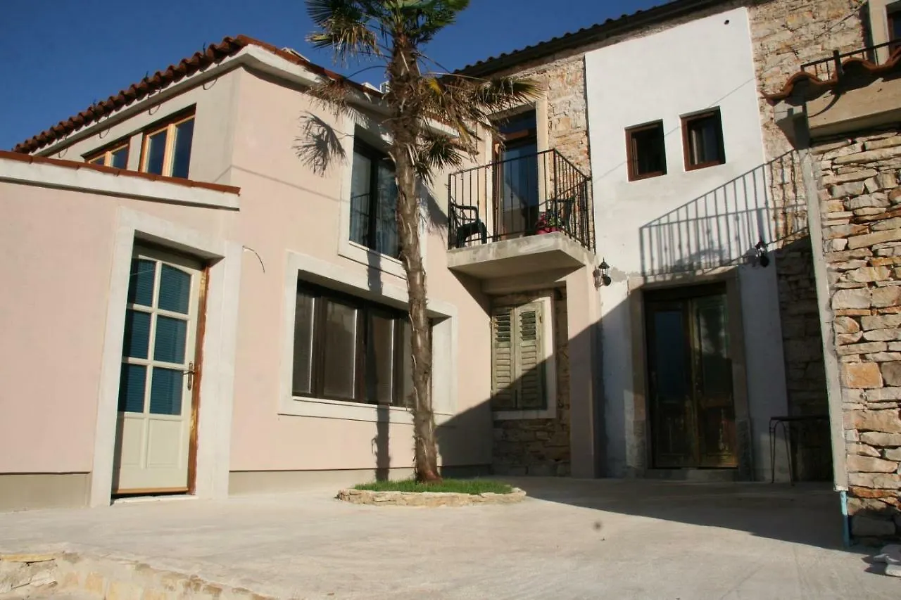 Apartments Sena Pula Chorvatsko